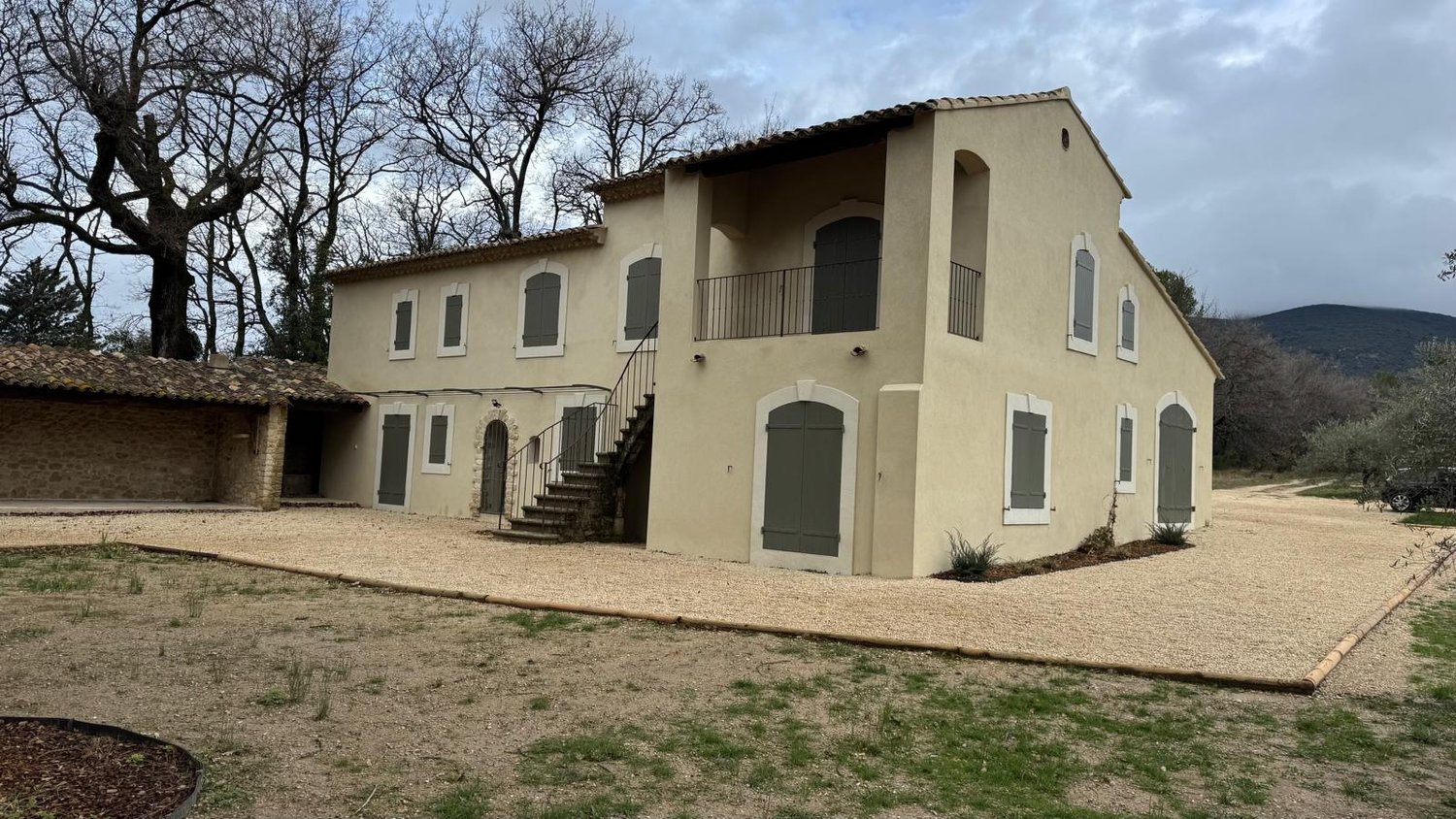Rénovation d'une bâtisse provençale près d'Aix-en-Provence